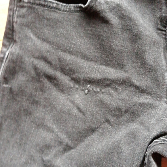 Hollister Jeans - Picture 6 of 6